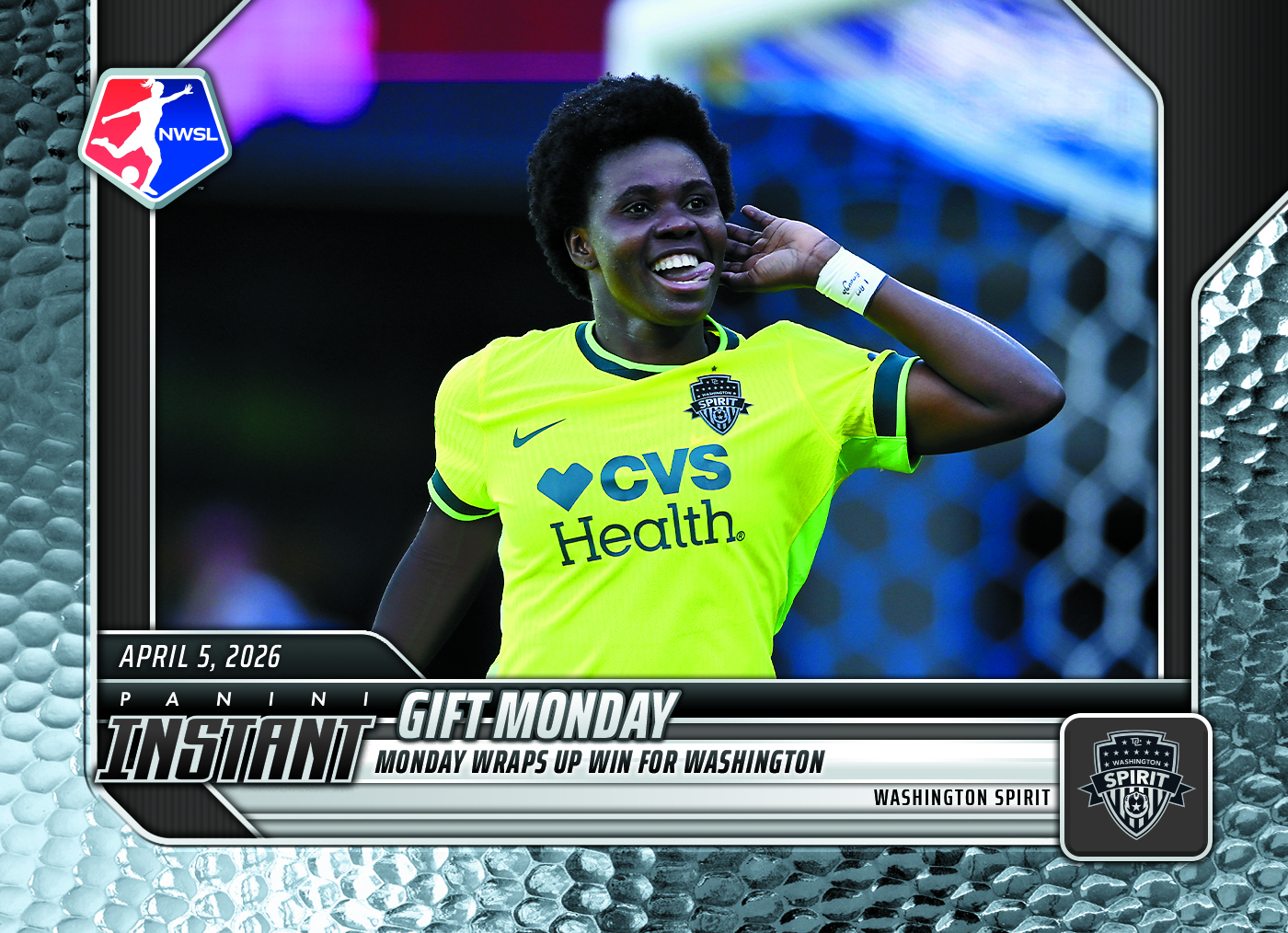 Gift Monday - 2026 Panini Instant NWSL #34 - Metallic /5