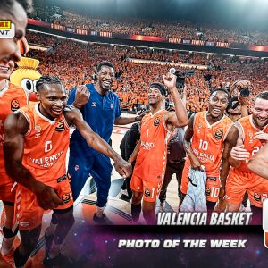 Valencia Basket - 2025-26 Panini Instant EuroLeague Photo of the Week #33 - Galaxy 1/1
