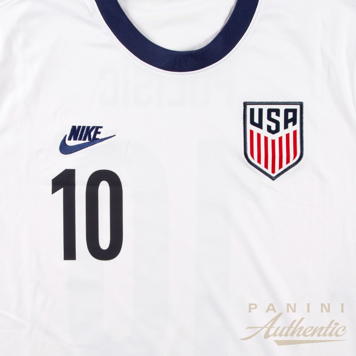 Christian Pulisic Autographed 2020 USA #10 Replica Home Jersey ~Open Edition Item~ - Image 4